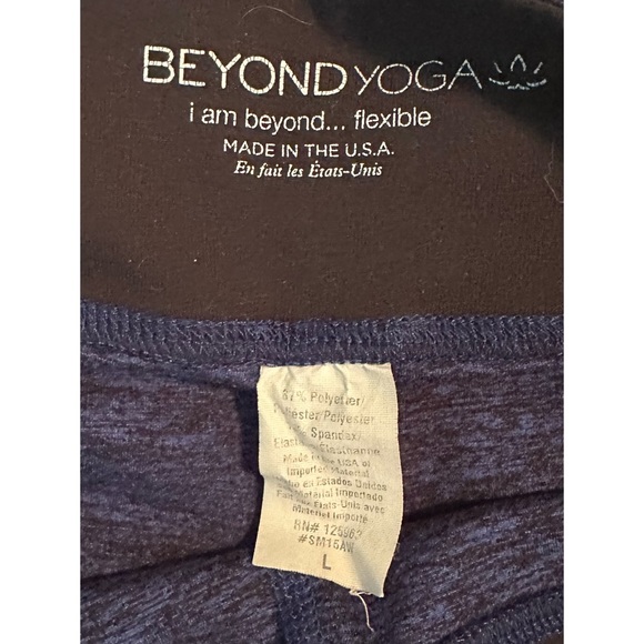 Beyond Yoga Navy Leggings - Picture 7 of 7